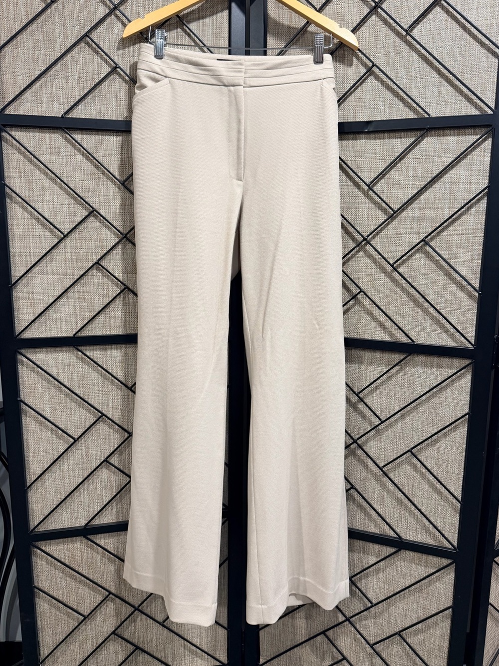 WHBM *LIKE NEW* Cream Wide-Leg Trouser Pants - Sz 16